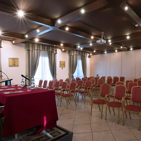 Отель Ducale 4*