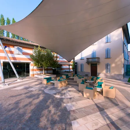 Отель Ducale 4*