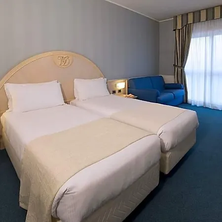 Отель Four Points Flex By Sheraton Парма