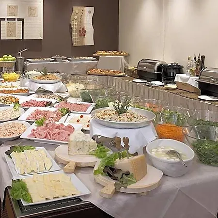 Four Points Flex By Sheraton 4* Парма