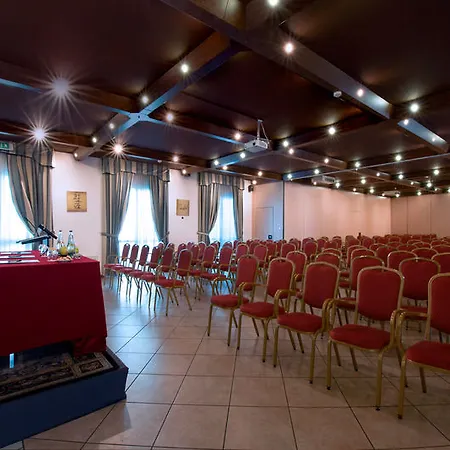 Отель Ducale 4*